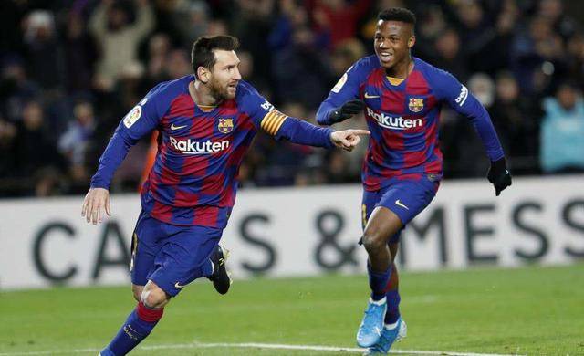  法兰克福主帅战术调整成功逆袭战胜拜仁慕尼黑  