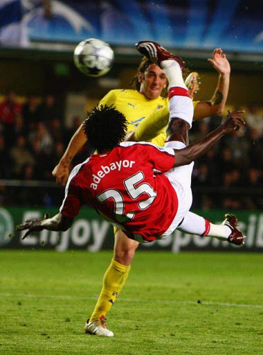  斯特拉斯堡门将超远距离吊射破门，当选本轮最佳  